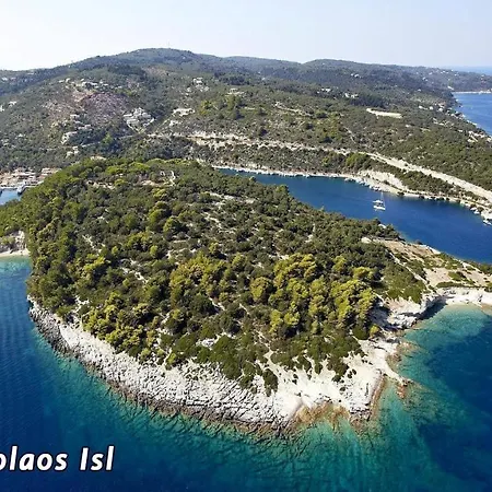 Πλωτό κατάλυμα Santa Maria *